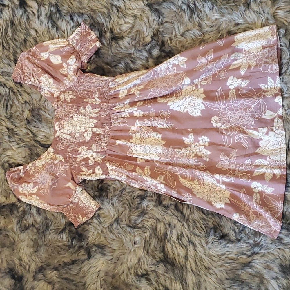 Dress - Picture 4 of 4